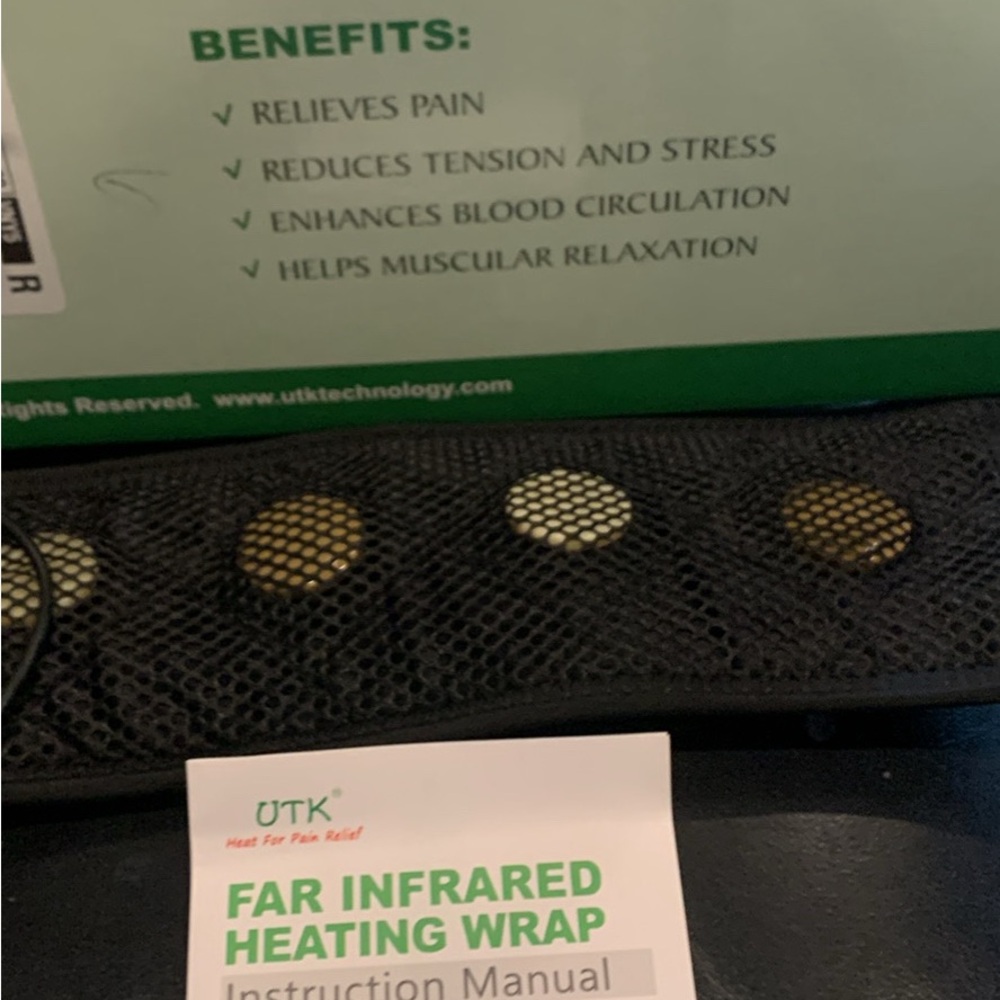 UTK Infared heating wrap nwt